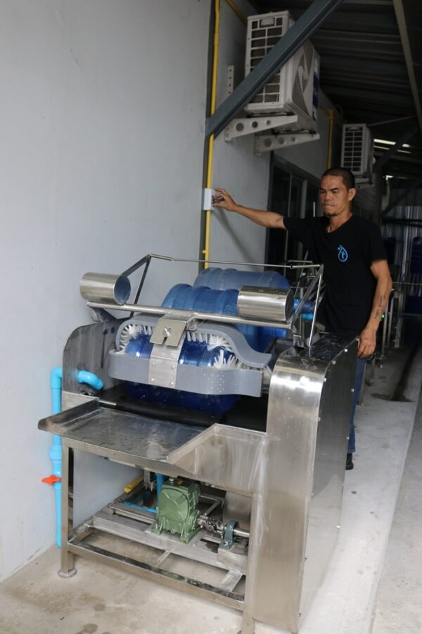 เครื่องล้างถังภายนอก